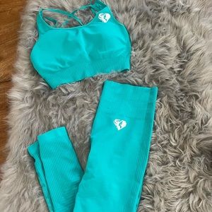 Women’s best set SMALL